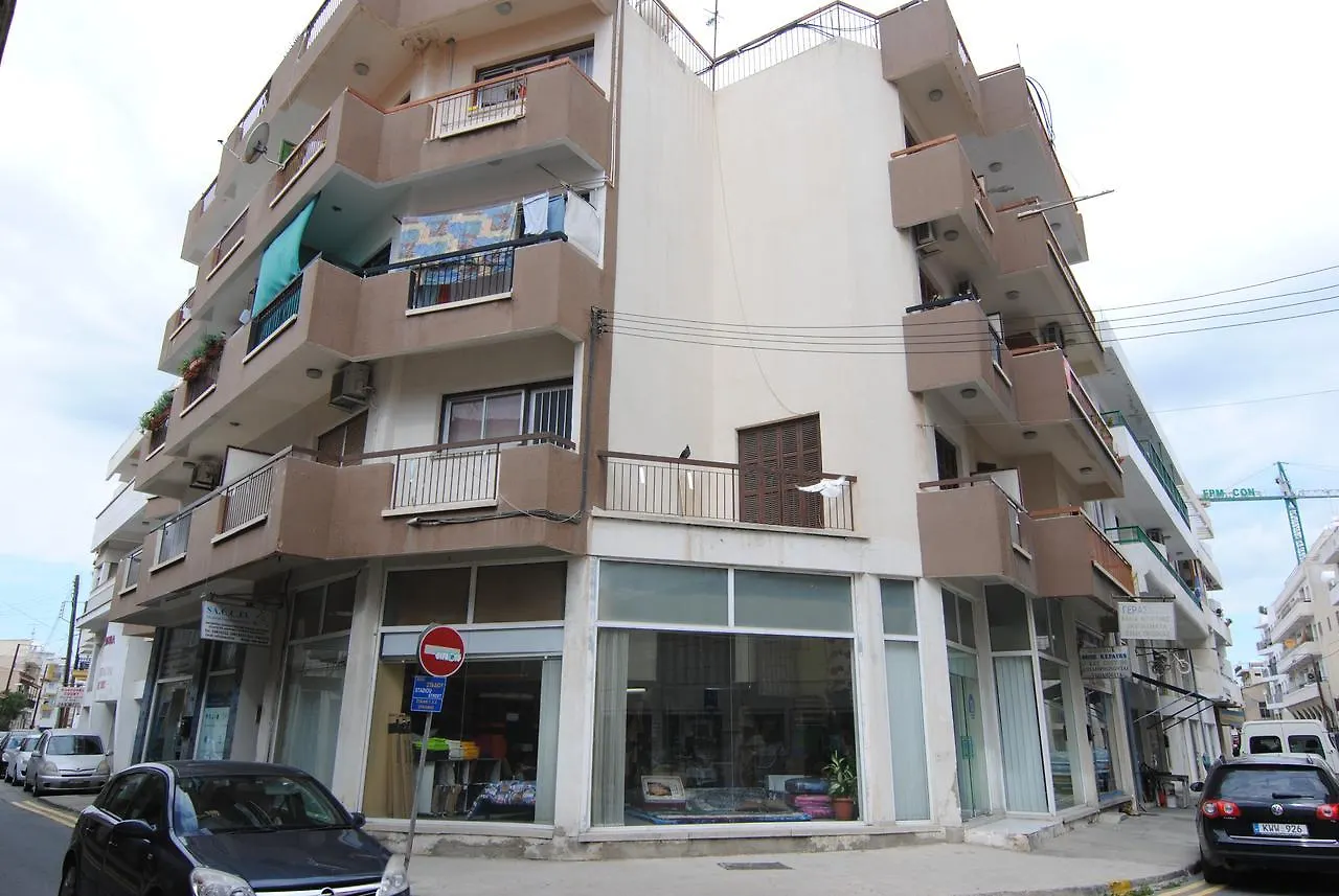 Salina Central Apartment Larnaca 0*,  Cipru